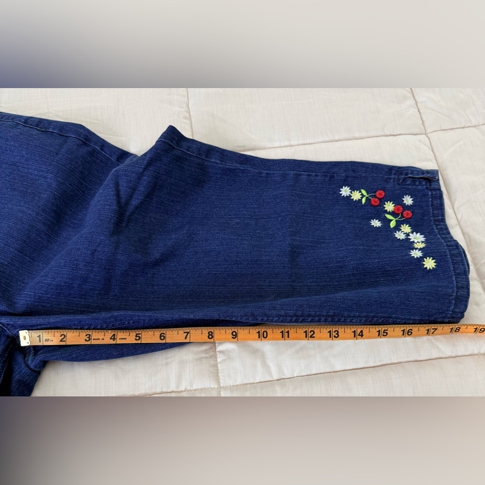 Christopher & Banks denim Cottagecore cherry Daisy floral garden crop pants 12 - Picture 11 of 11